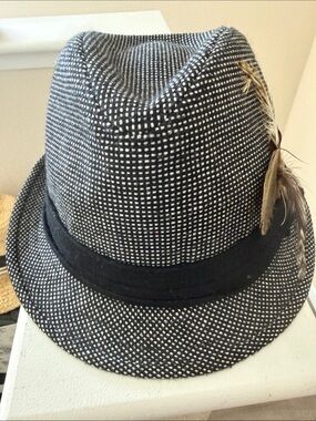 Forever 21 Black & White Woven Fedora with Feather